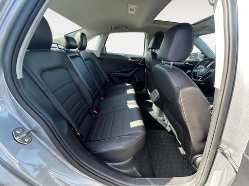 Used 2021 Volkswagen Jetta SE FWD image 23
