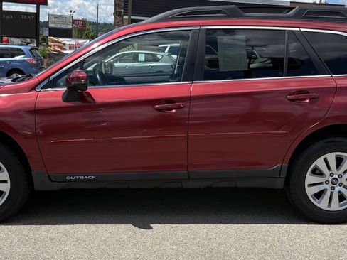 Used 2019 Subaru Outback 2.5i Premium AWD/4WD image 5