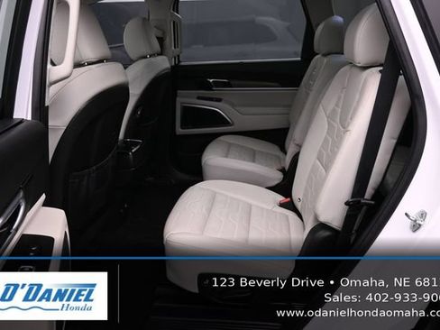 Used 2021 Kia Telluride SX w/ SX Prestige Package AWD/4WD image 36