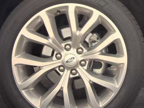 Used 2018 Ford Expedition Platinum image 8