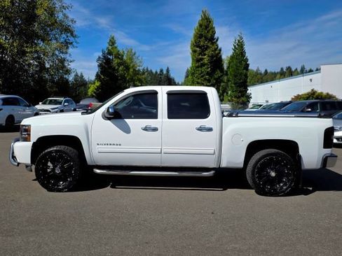 Used 2011 Chevrolet Silverado 1500 LT AWD/4WD image 4