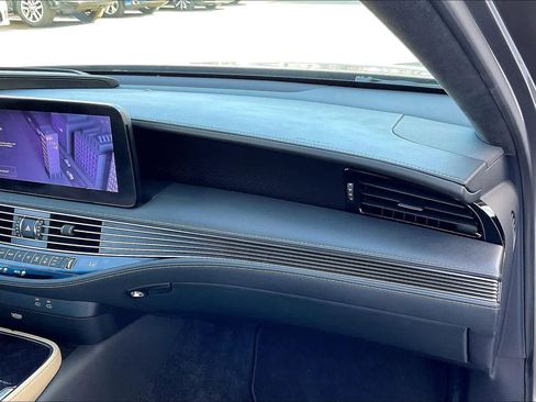 Used 2023 Lexus LS 500 image 18