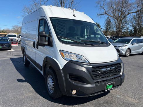 Used 2025 RAM ProMaster 2500 w/ Safety Group image 4