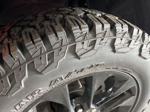 Used 2022 Jeep Wrangler Unlimited Sahara w/ Cold Weather Group image 4