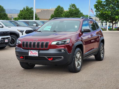 Used 2020 Jeep Cherokee Trailhawk w/ Cold Weather Group AWD/4WD image 4