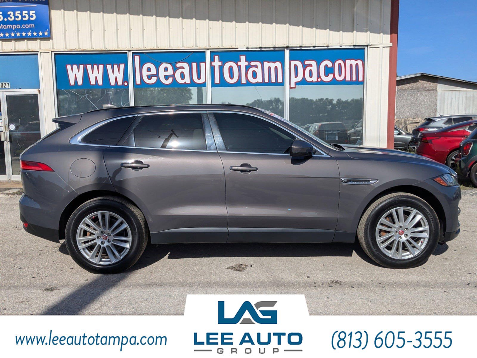 Used 2017 Jaguar F-PACE Prestige AWD/4WD image 2