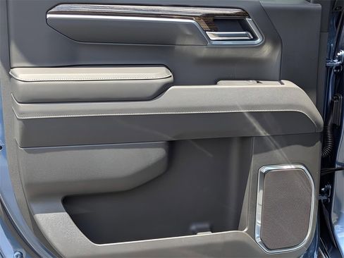 New 2026 GMC Sierra 1500 Elevation image 16