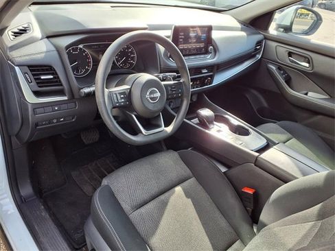 Certified 2024 Nissan Rogue SV image 4