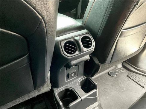Used 2021 Jeep Gladiator Sport AWD/4WD image 25