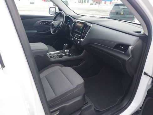 Used 2019 Chevrolet Traverse LT image 22