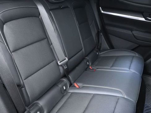 Used 2026 GMC Terrain Elevation w/ Elevation Premium Package FWD image 22
