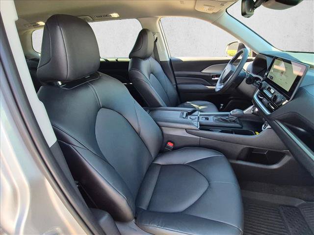 Used 2026 Toyota Grand Highlander AWD Hybrid image 21