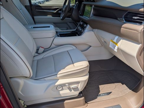 Used 2024 GMC Yukon XL Denali w/ LPO, Floor Liner Package image 19