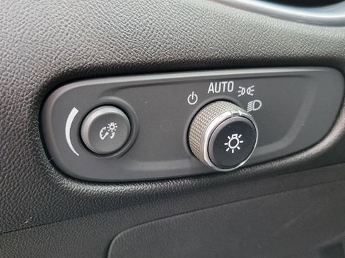 Used 2019 Chevrolet Malibu LT image 10