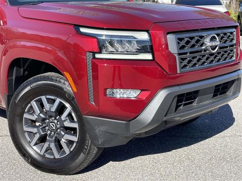 Used 2024 Nissan Frontier SL w/ Technology Package image 9