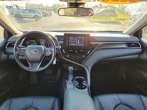 Used 2023 Toyota Camry SE image 8