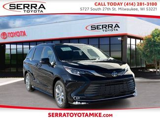 Used 2026 Toyota Sienna Limited video 1
