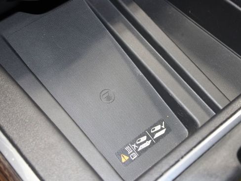 Used 2019 Chevrolet Silverado 1500 High Country w/ Technology Package image 30