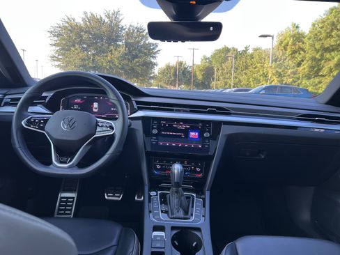 Used 2023 Volkswagen Arteon SEL w/ Arteon MDO Package AWD/4WD image 25