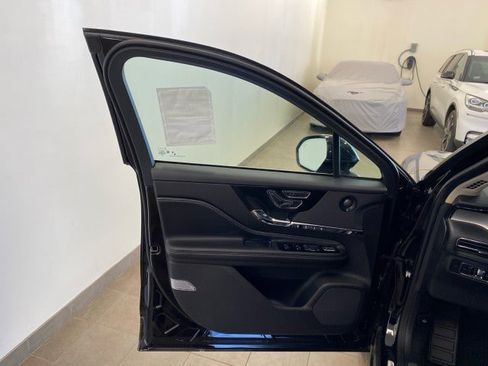 Certified 2023 Lincoln Corsair AWD w/ Equipment Group 102A image 16