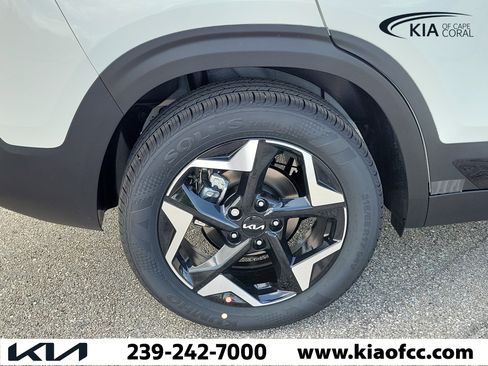 New 2026 Kia Seltos S FWD image 9