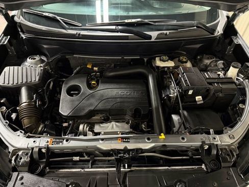 Used 2024 Chevrolet Equinox LT w/ LPO, Floor Liner Package image 40