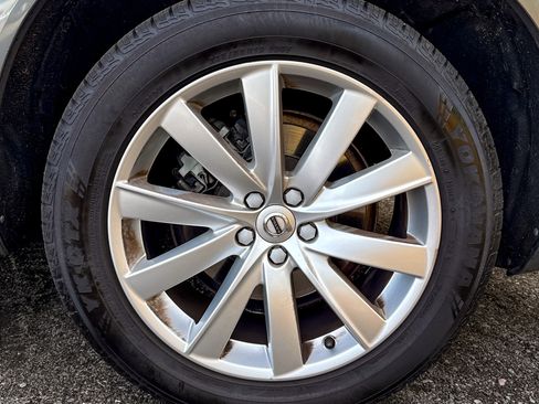 Used 2018 Volvo XC90 T6 Momentum w/ Momentum Plus Package image 8