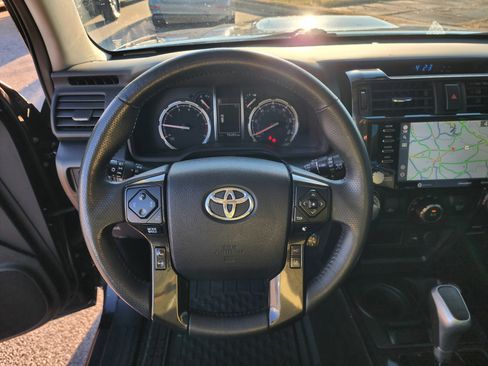 Used 2021 Toyota 4Runner TRD Off-Road Premium image 15