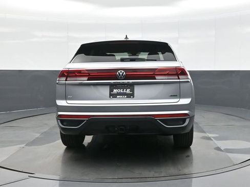 New 2026 Volkswagen Atlas Cross Sport SE image 6