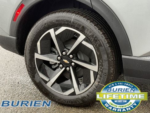 New 2026 Chevrolet Equinox EV LT image 33