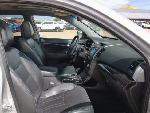 Used 2012 Kia Sorento SX w/ SX Premium Pkg AWD/4WD image 27