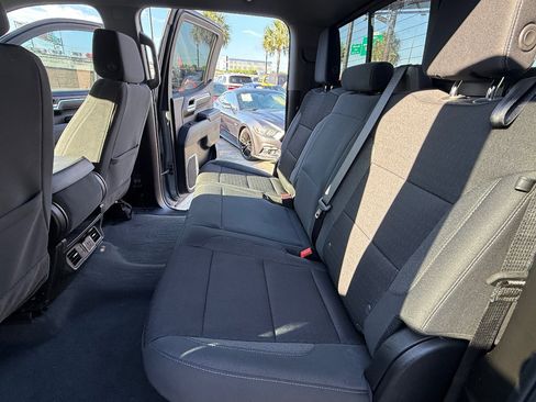 Used 2025 GMC Sierra 1500 SLE w/ Preferred Package RWD image 20