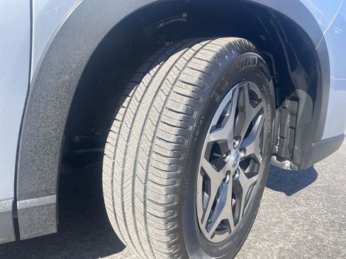 Used 2021 Subaru Forester Premium w/ Popular Package #1 image 9