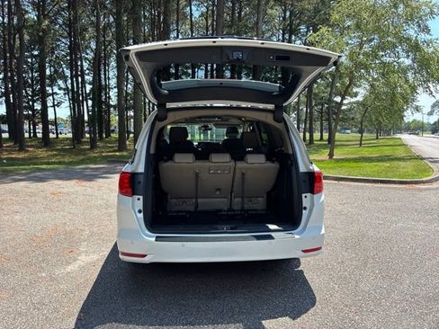 Used 2022 Honda Odyssey Elite image 18
