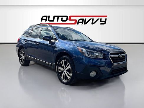 Used 2019 Subaru Outback 3.6R Limited AWD/4WD image 1
