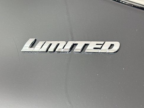 Used 2023 Toyota Tundra Limited w/ Power Package AWD/4WD image 15