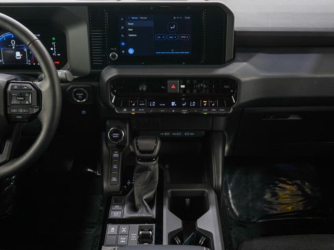 Used 2025 Toyota Land Cruiser 1958 image 17