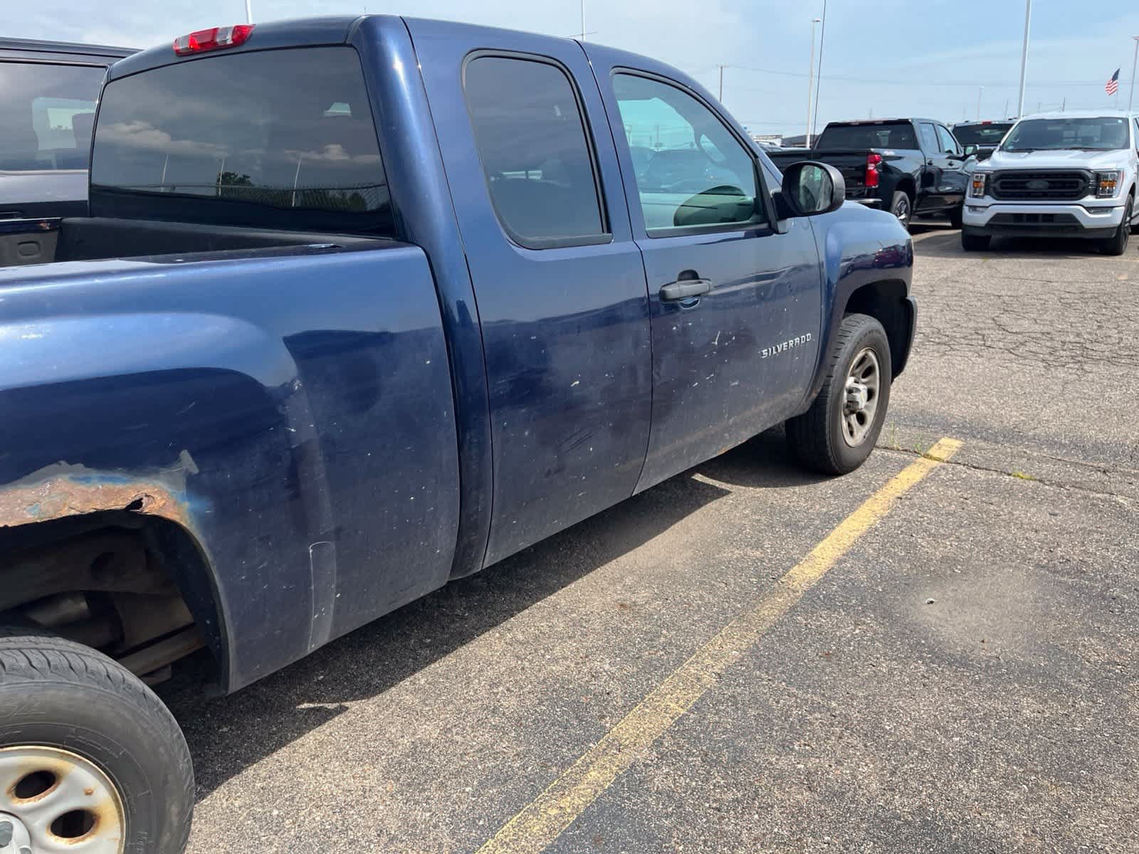 Used 2009 Chevrolet Silverado 1500 W/T RWD image 14