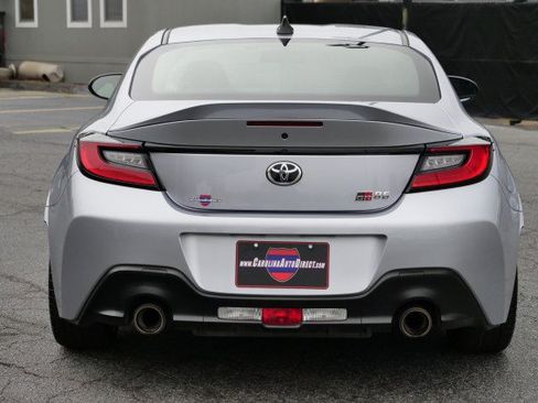 Used 2024 Toyota GR86 Premium RWD image 8