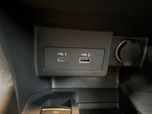 Used 2023 Nissan Kicks SV FWD image 22