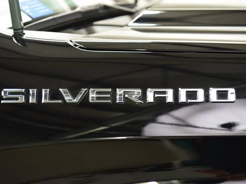 Used 2024 Chevrolet Silverado 1500 LT AWD/4WD image 14