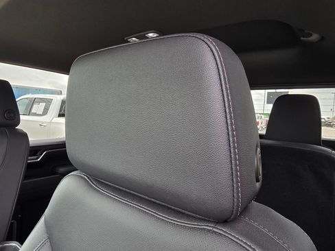 Used 2025 GMC Sierra 1500 SLT w/ SLT Premium Plus Package image 22