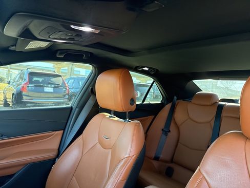 Used 2021 Cadillac CT4 Premium Luxury image 8