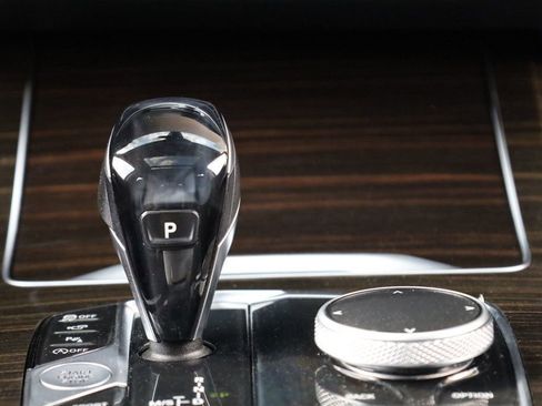 Used 2020 BMW X7 xDrive40i w/ Premium Package image 44