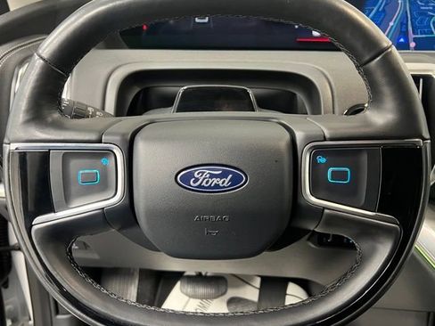 Used 2025 Ford Expedition Max Platinum image 26