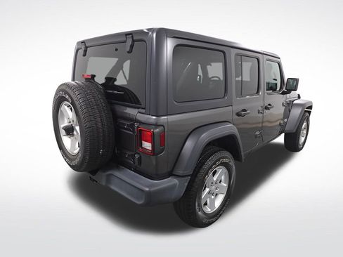 Used 2018 Jeep Wrangler Unlimited Sport image 6