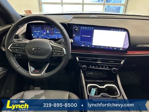 New 2026 Chevrolet Traverse Z71 w/ Driver Confidence Package AWD/4WD image 11