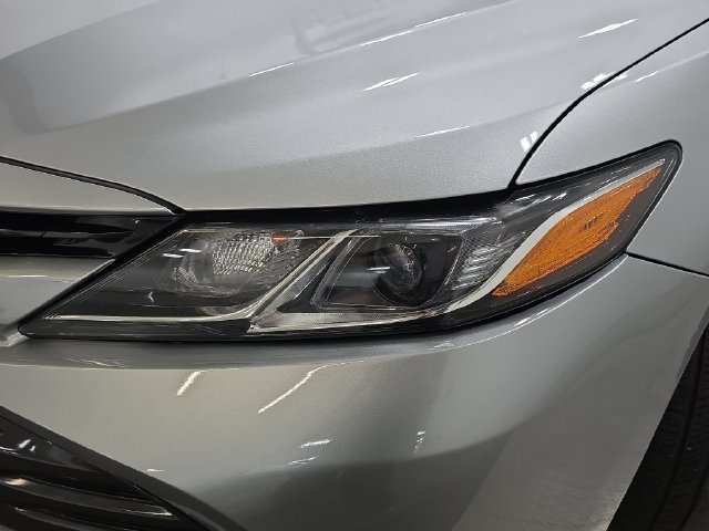 Used 2018 Toyota Camry LE FWD image 28