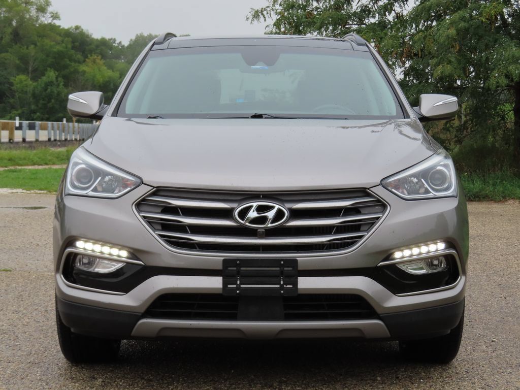 Used 2017 Hyundai Santa Fe Sport w/ 2.0T Ultimate Tech Package 05 FWD image 4