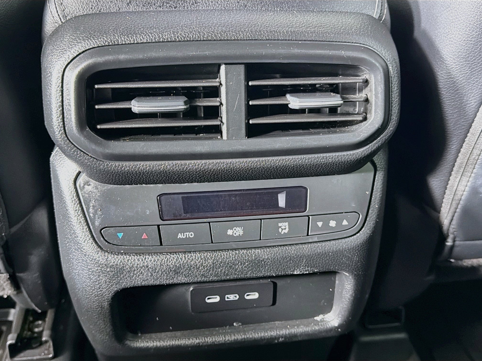 Used 2025 Honda Pilot EX-L image 26